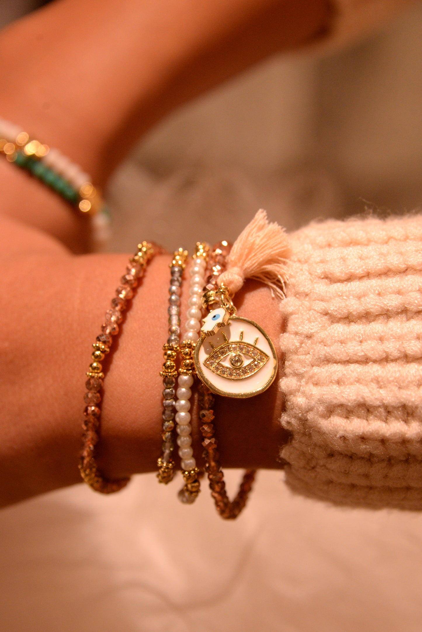 BEAD & GOLD ELASTIC BRACELET (7798071754968)