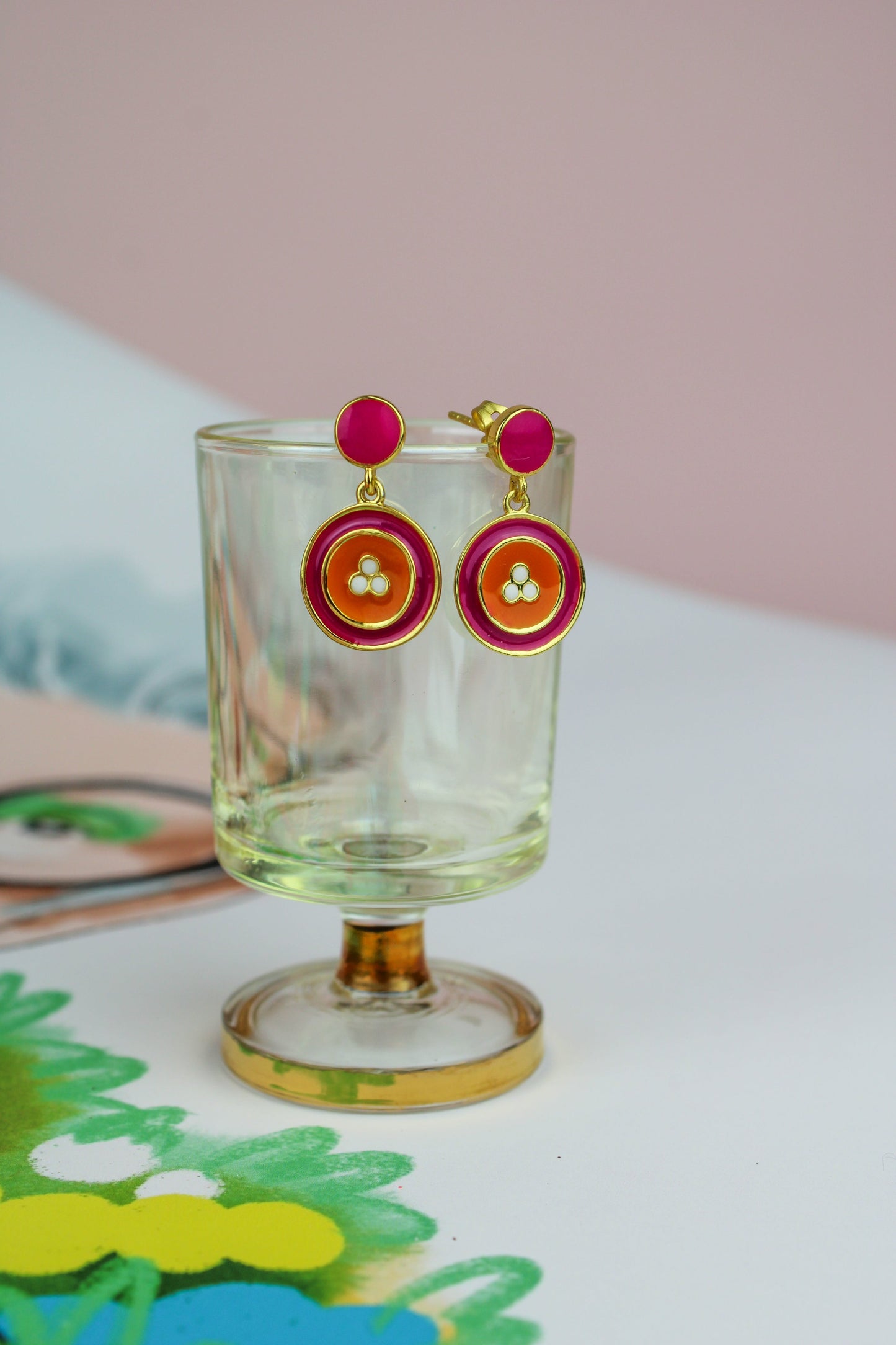 CONTRAST BUTTON DROP EARRINGS (7575214588120)