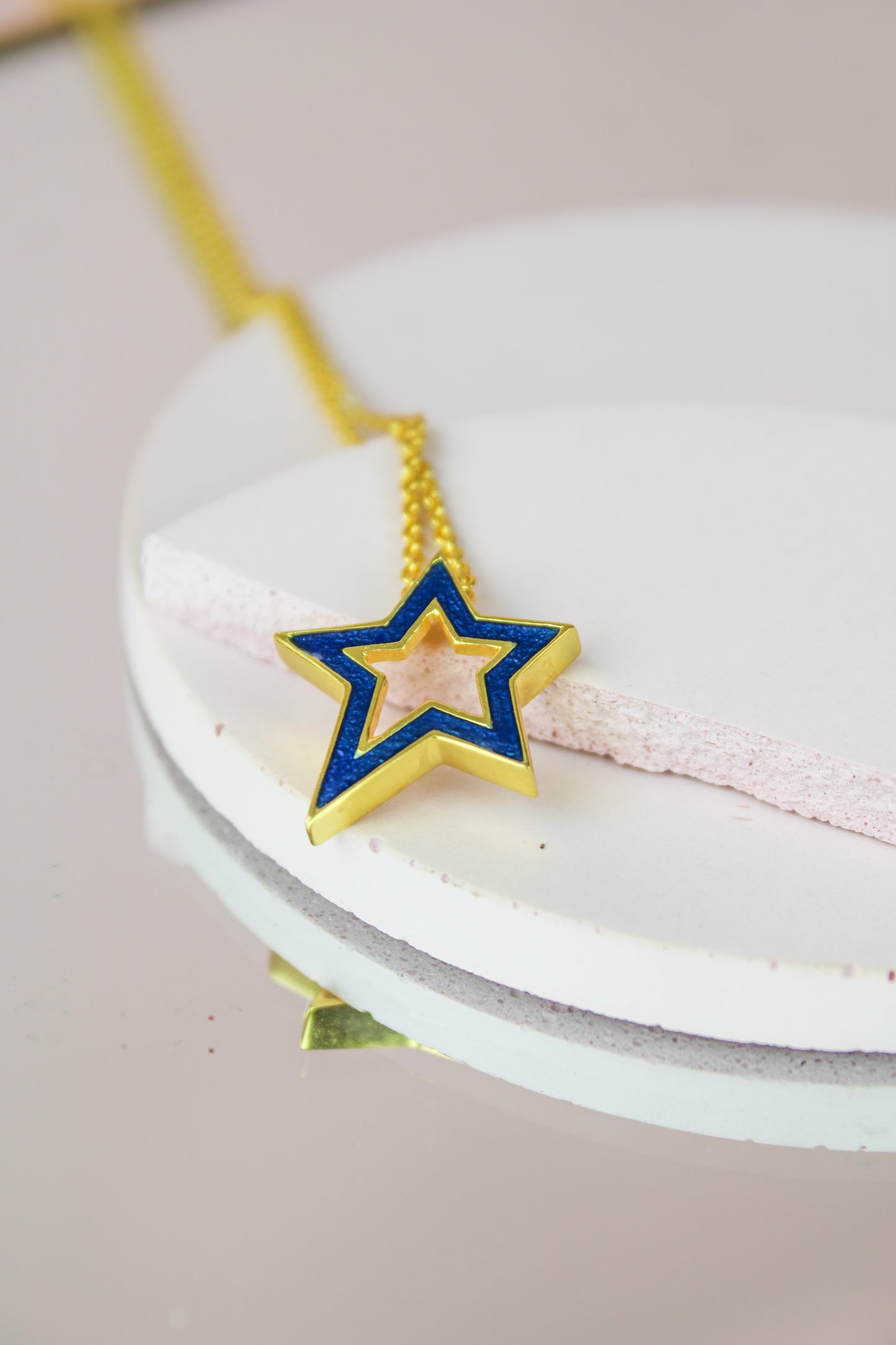 *PREORDER* ENAMEL & GOLD ASYMMETRIC STAR PENDANT (7575166779608)